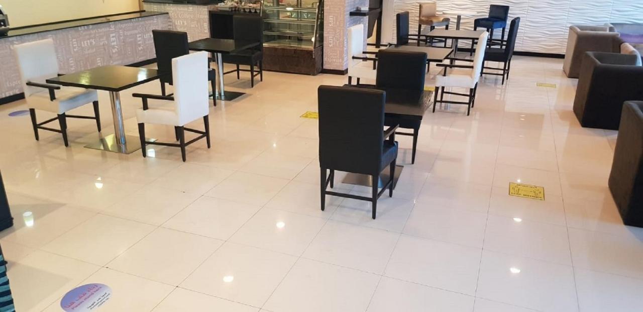 Tulip Hotel & Suites Manama Luaran gambar