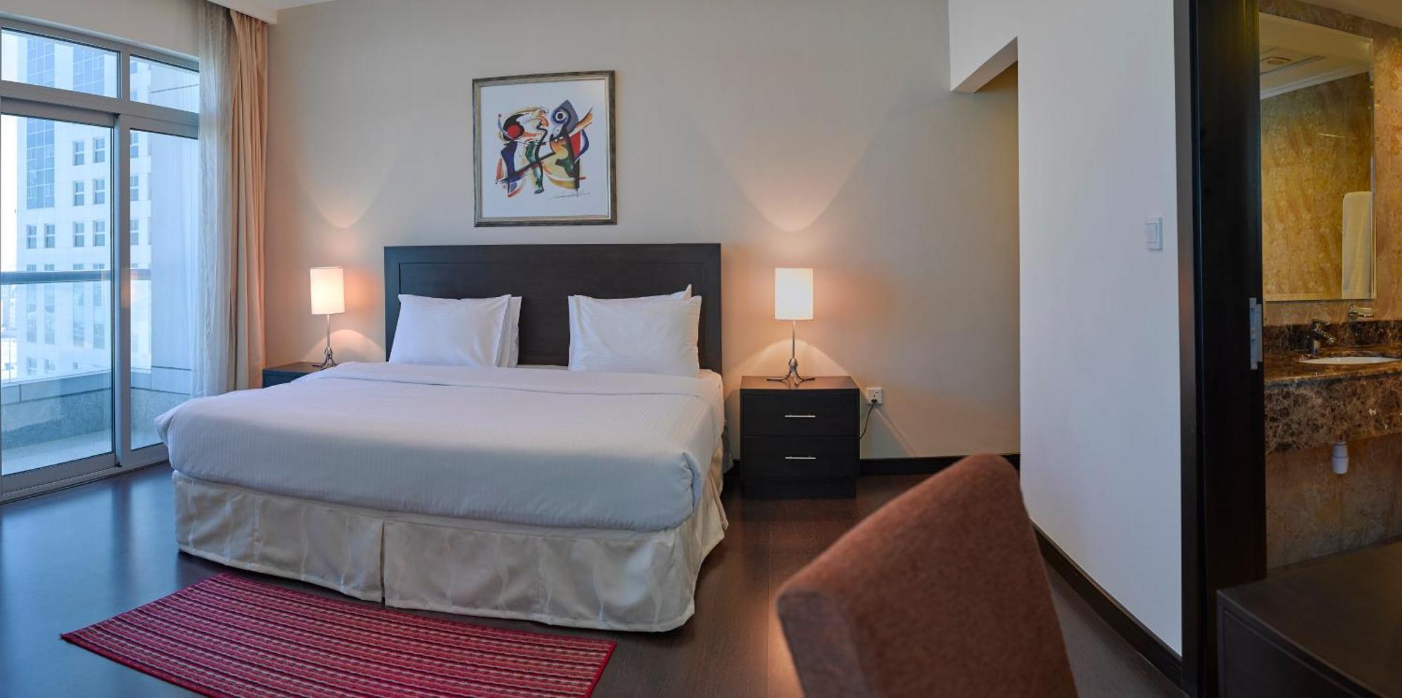 Tulip Hotel & Suites Manama Bilik gambar